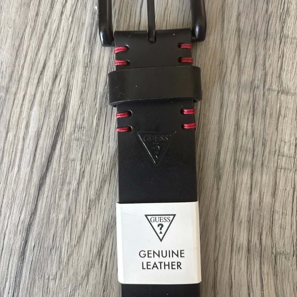 GUESS Black Genuine Leather Belt Size Medium 34-36 NWT